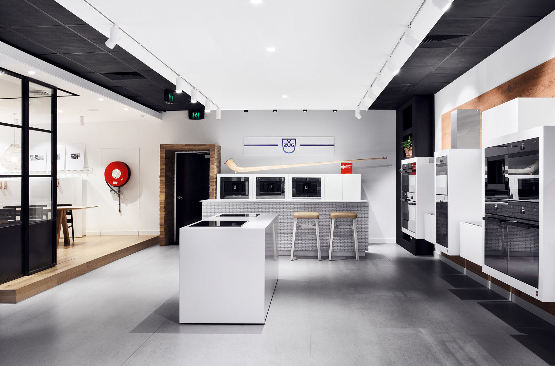 встраиваемая бытовая техника премиум класса. бренд v-zug. De dietrich техника. премиум бытовая техника. премиум бытовая техника.